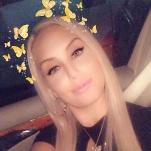 Meet your Posher, Cassandra